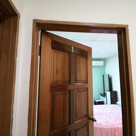 Cosy Homestay Ulu Tiram Eksteriør billede