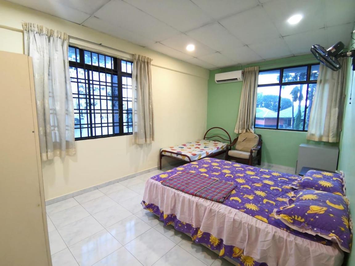 Cosy Homestay Ulu Tiram Eksteriør billede