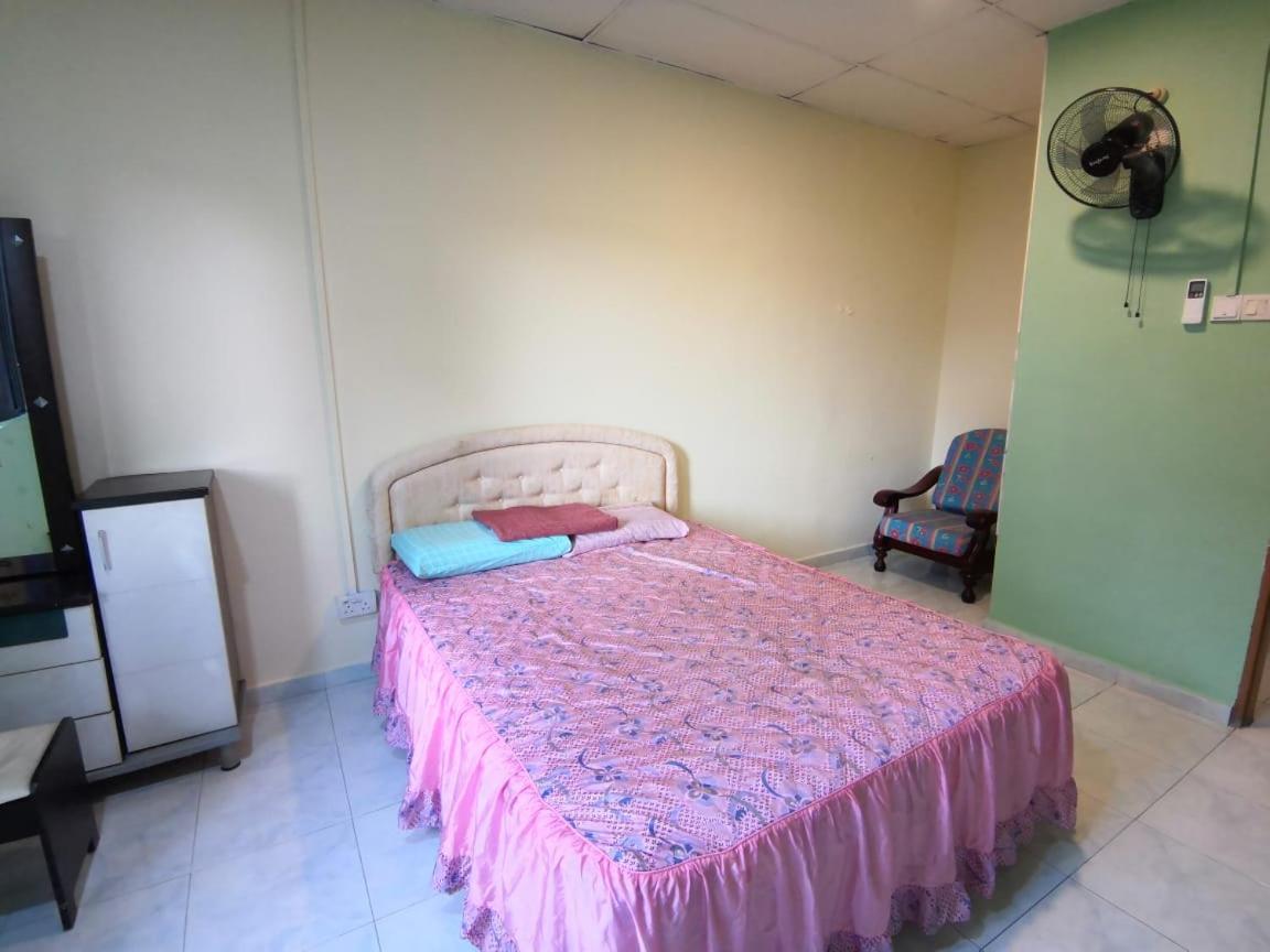 Cosy Homestay Ulu Tiram Eksteriør billede