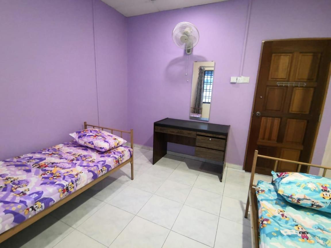 Cosy Homestay Ulu Tiram Eksteriør billede