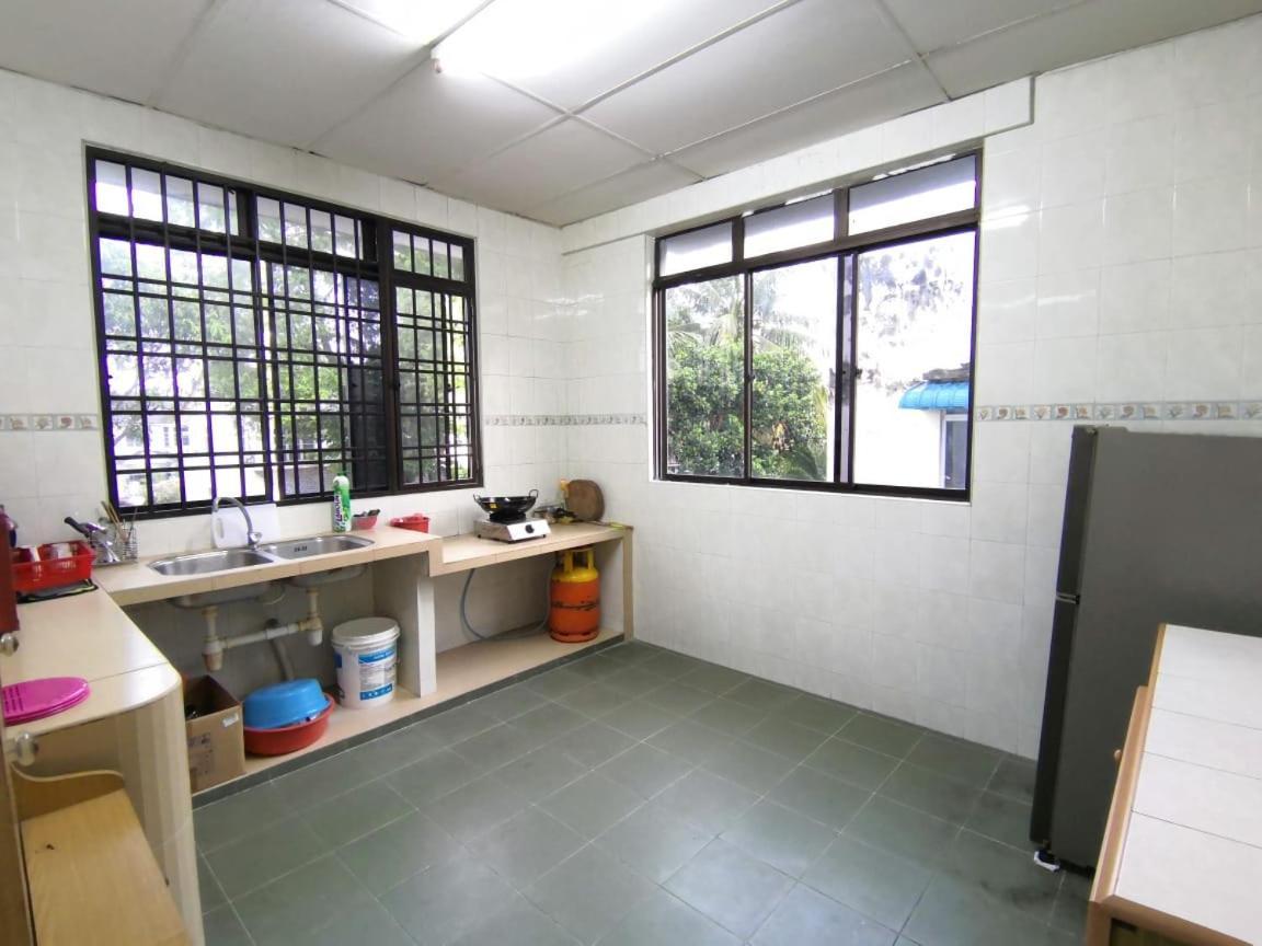 Cosy Homestay Ulu Tiram Eksteriør billede