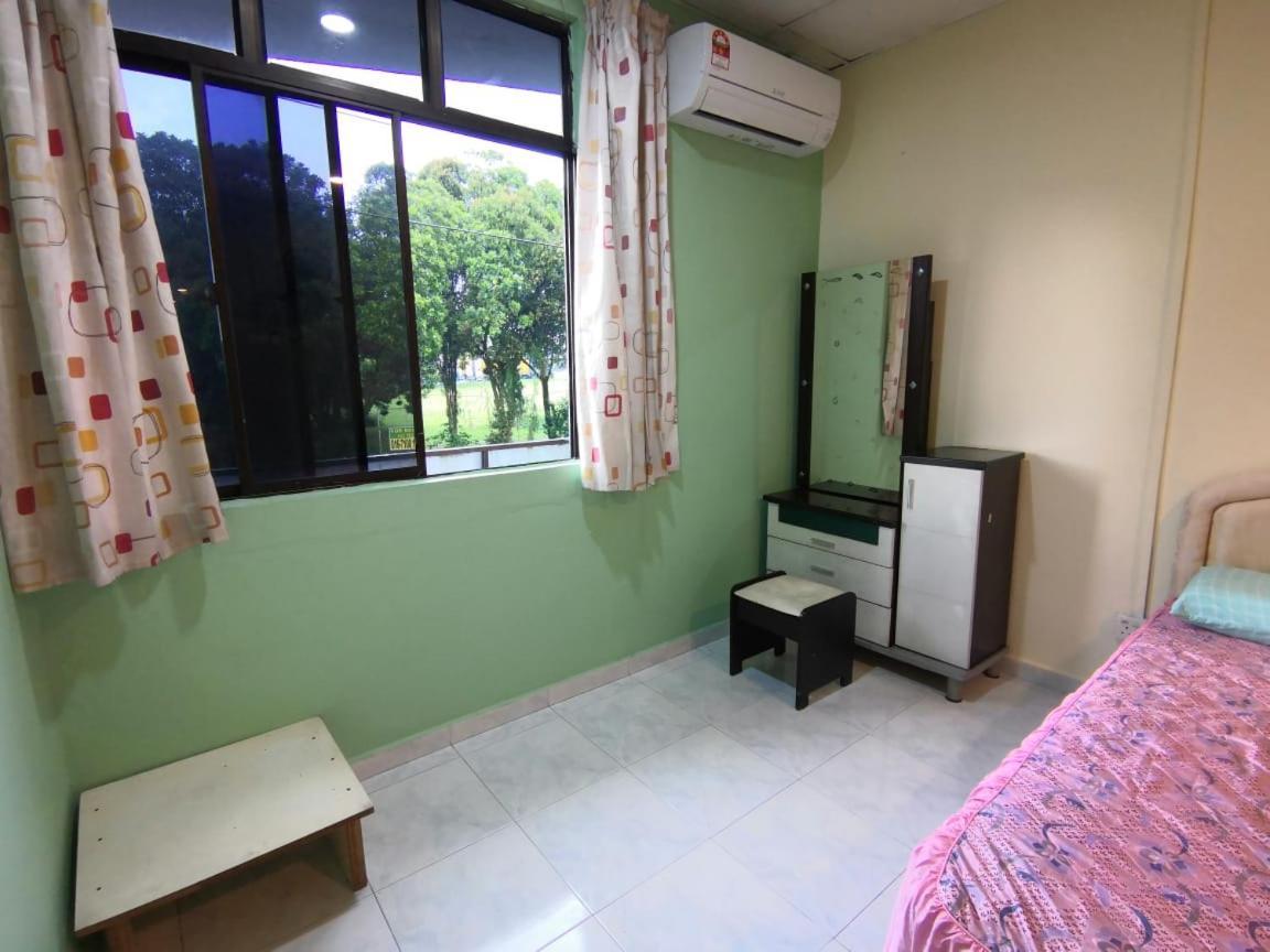 Cosy Homestay Ulu Tiram Eksteriør billede